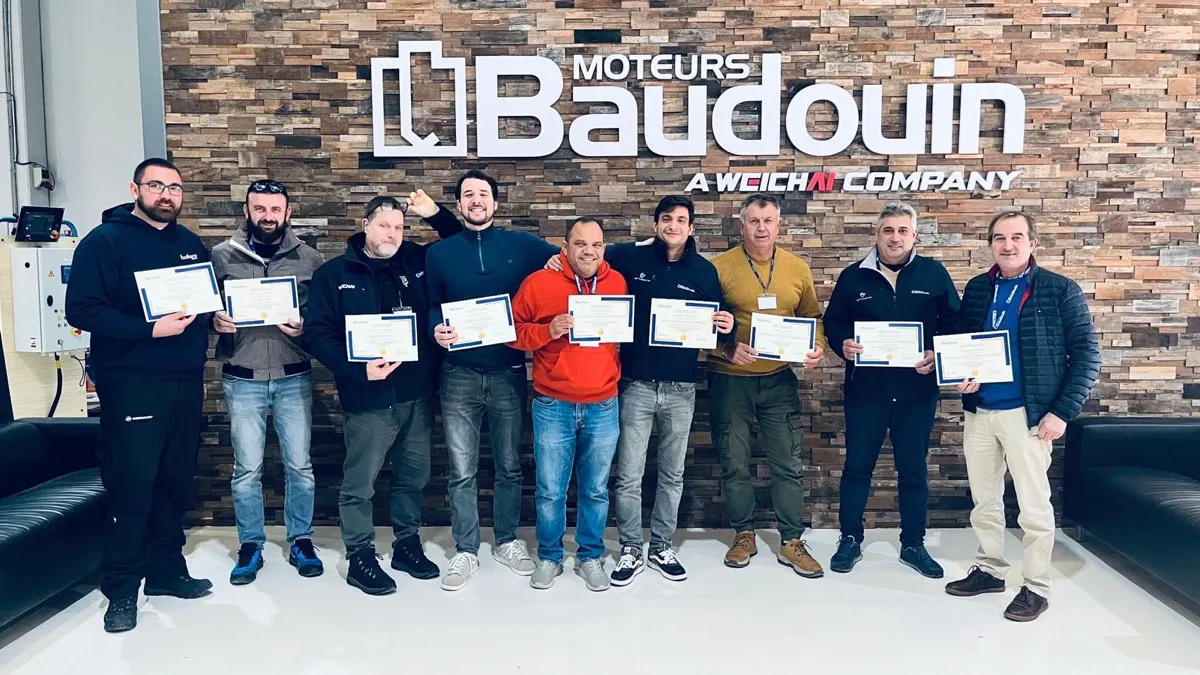 Técnicos en la formación oficial de Moteurs Baudouin